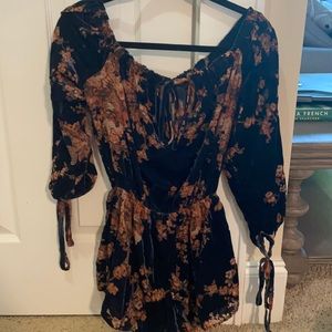 Off the shoulder velvet long sleeve romper